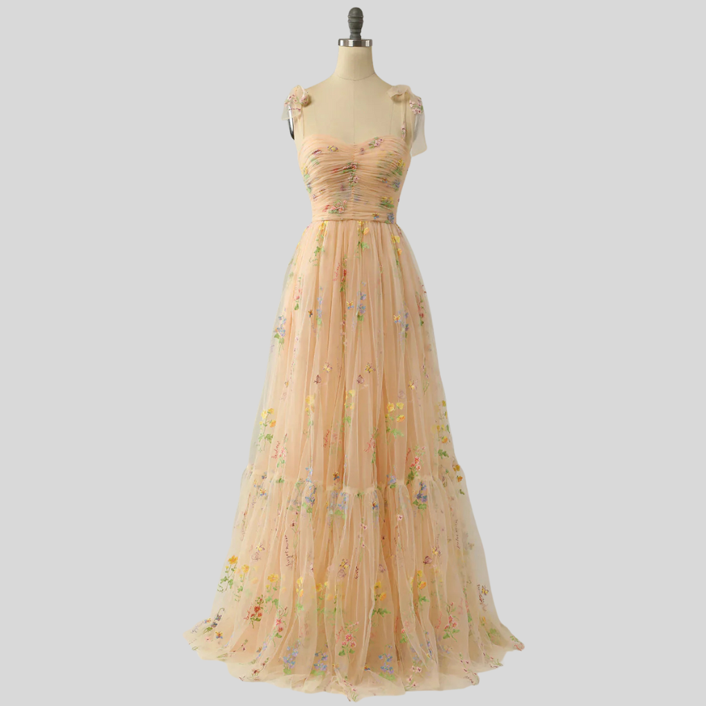 Elegant brodert tyllbalkjole