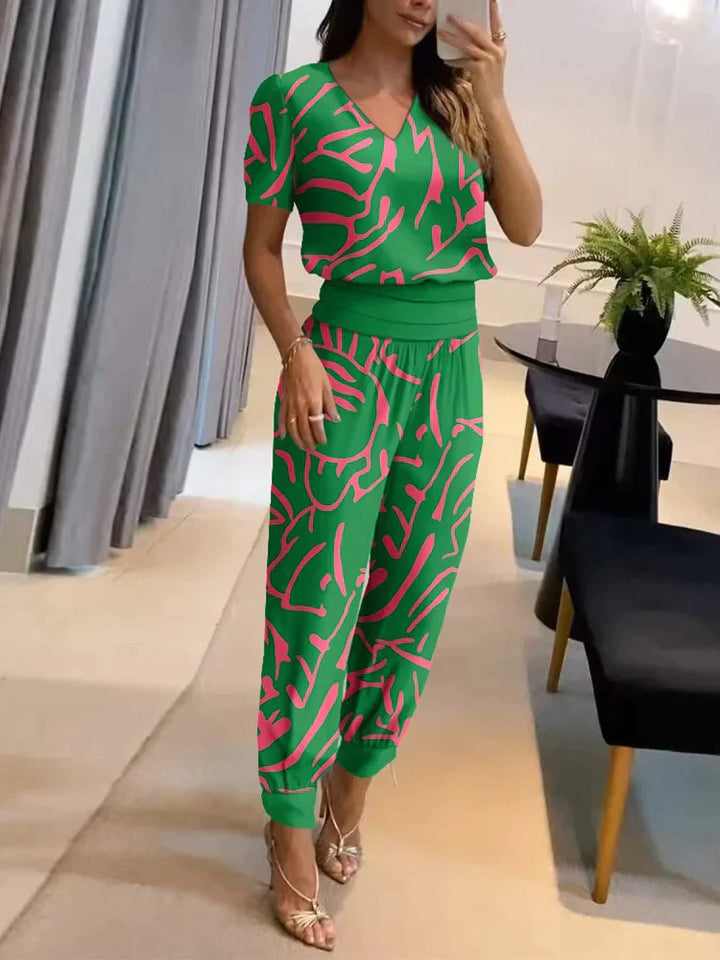 Elegant todelt sæt til kvinder med moderne stil