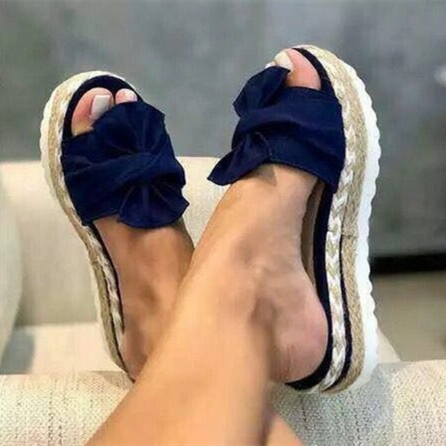 Emma - Moderiktiga designersandaler