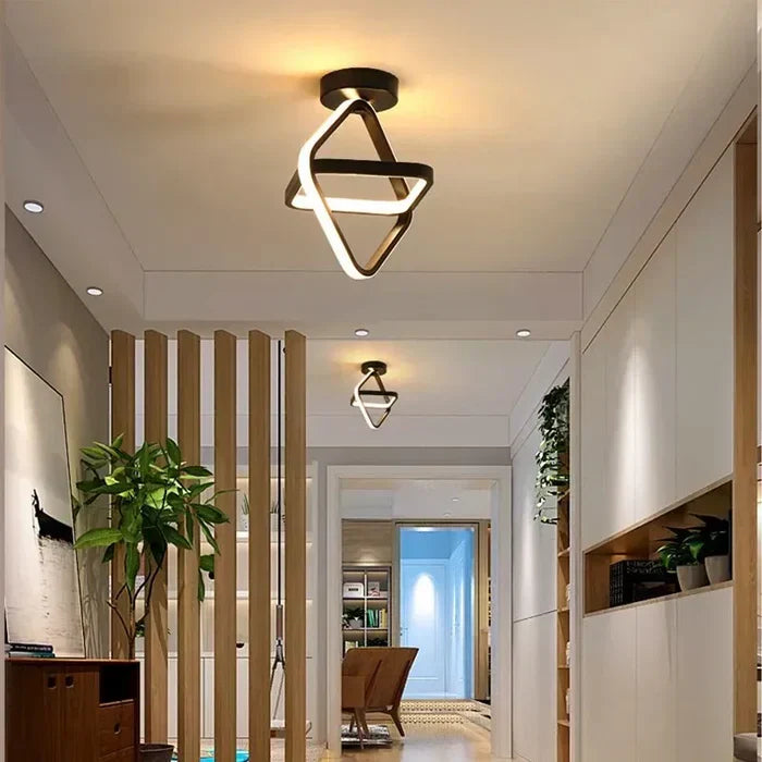 Modern och energieffektiv LED-taklampa med stilren design