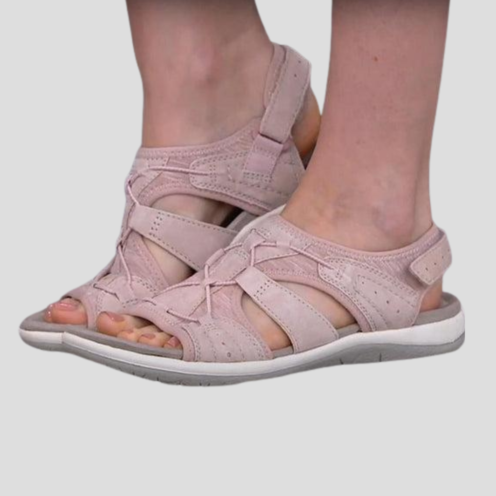 Kvinners sandaler med stropper