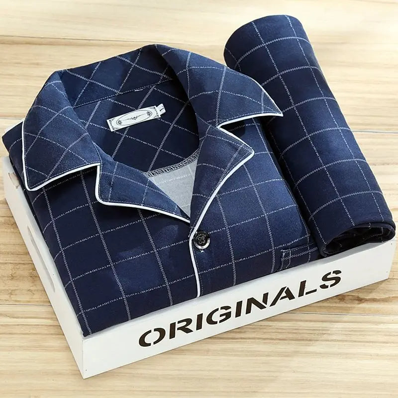 Klassisk pyjamasset med skjorta och knappstängning för herrar