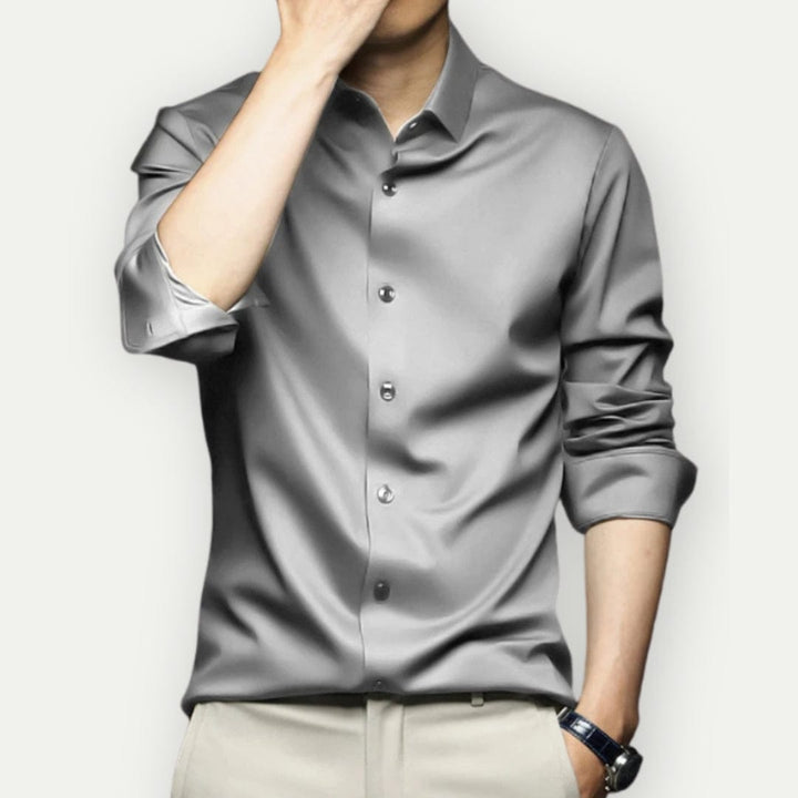 Stryge- og krølfri herreskjorte i moderne slim fit