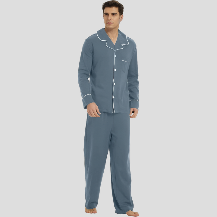 Mukavat pehmeät kangaspyjamat miehille