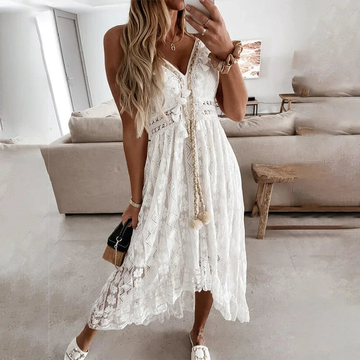 Boho spetsklänning med tofsar