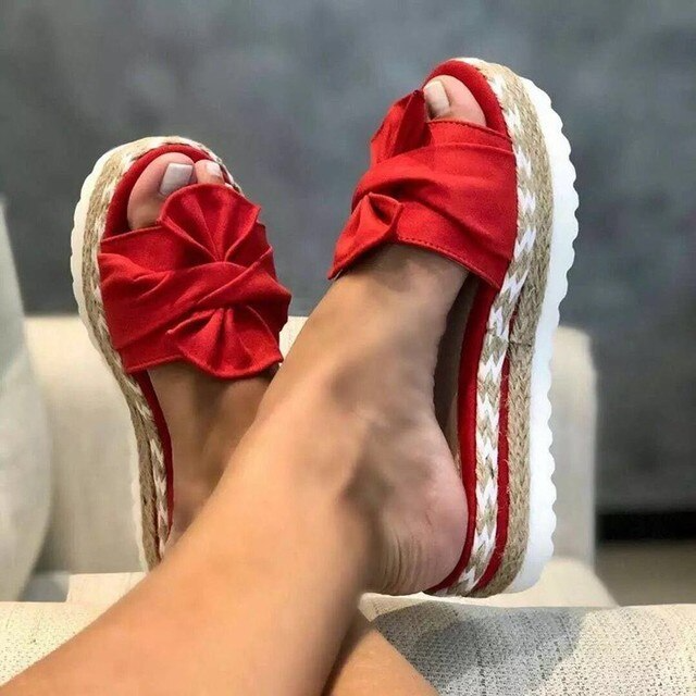 Emma - Moderiktiga designersandaler