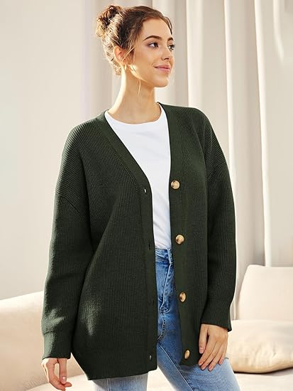 Overdimensjonert V-hals cardigan med knappestenging