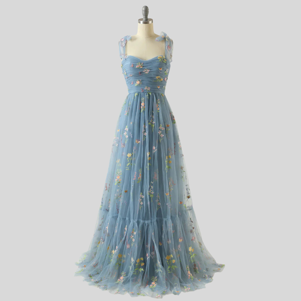 Elegant brodert tyllbalkjole