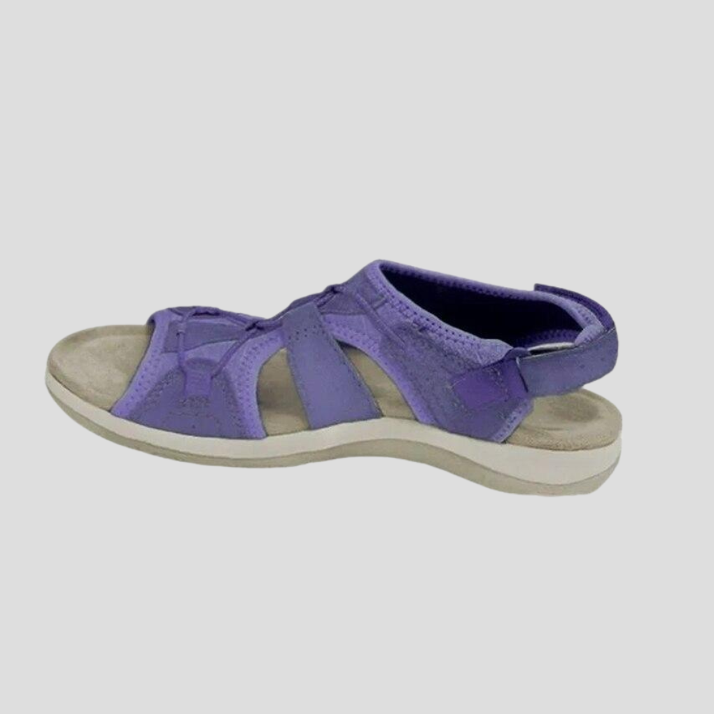 Kvinners sandaler med stropper