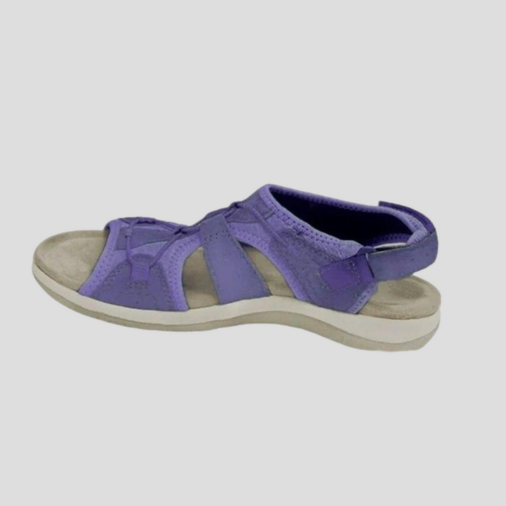 Kvinners sandaler med stropper