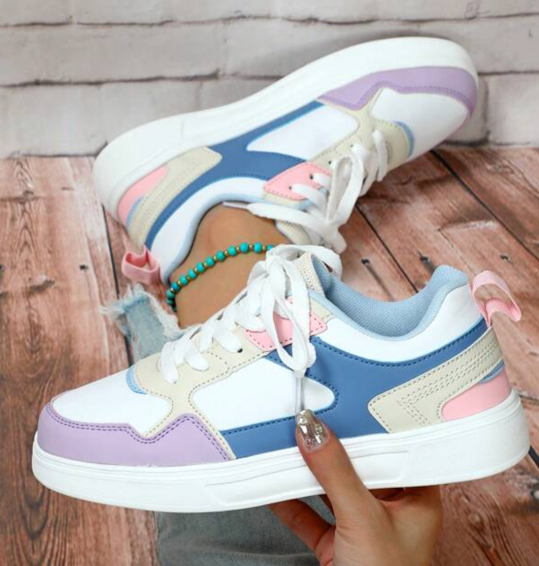 Farverige sneakers til damer med komfort og stil