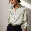 Elegant blus i satin