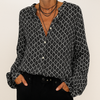 Mönstrad elegant blus med v-ringning