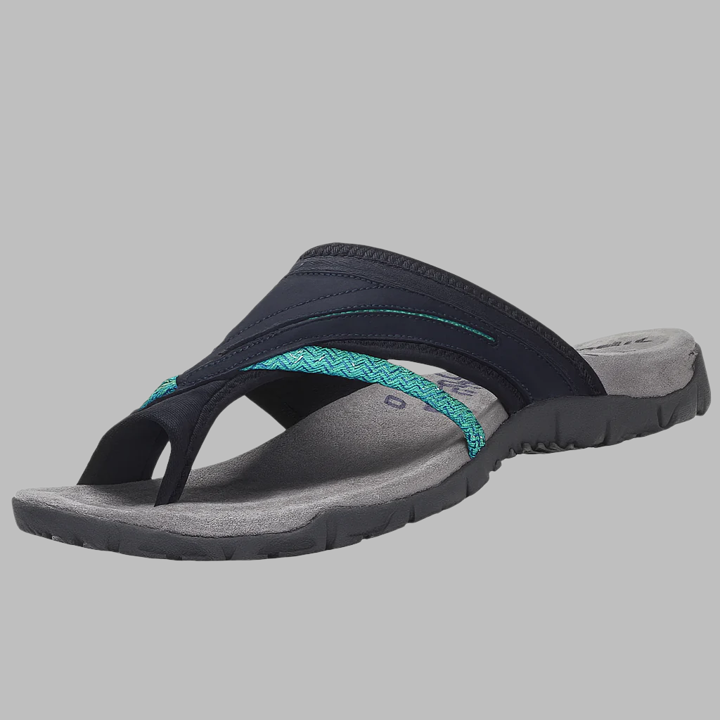 Komfortable sandaler med kryssede remmer