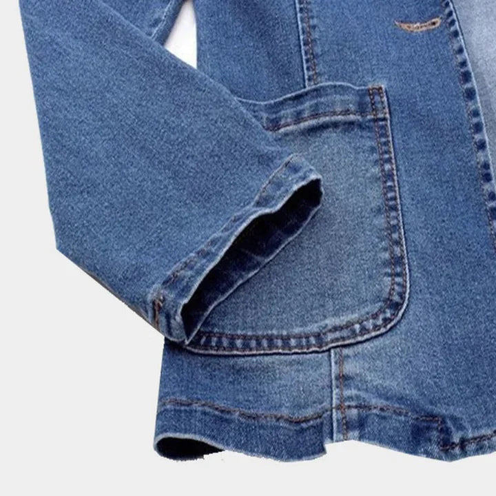 Snygg jeansblazer för kvinnor