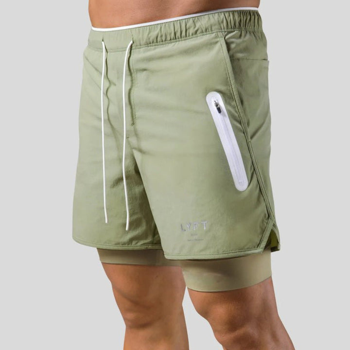 2-i-1 sport- og treningsshorts for menn