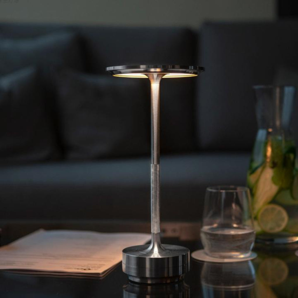 Bærbar trådløs bordlampe