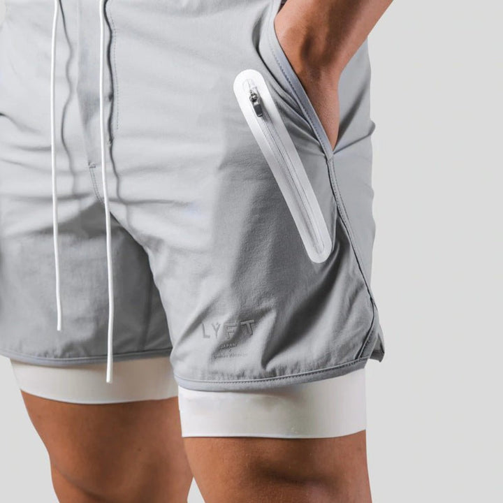2-i-1 sport- og treningsshorts for menn