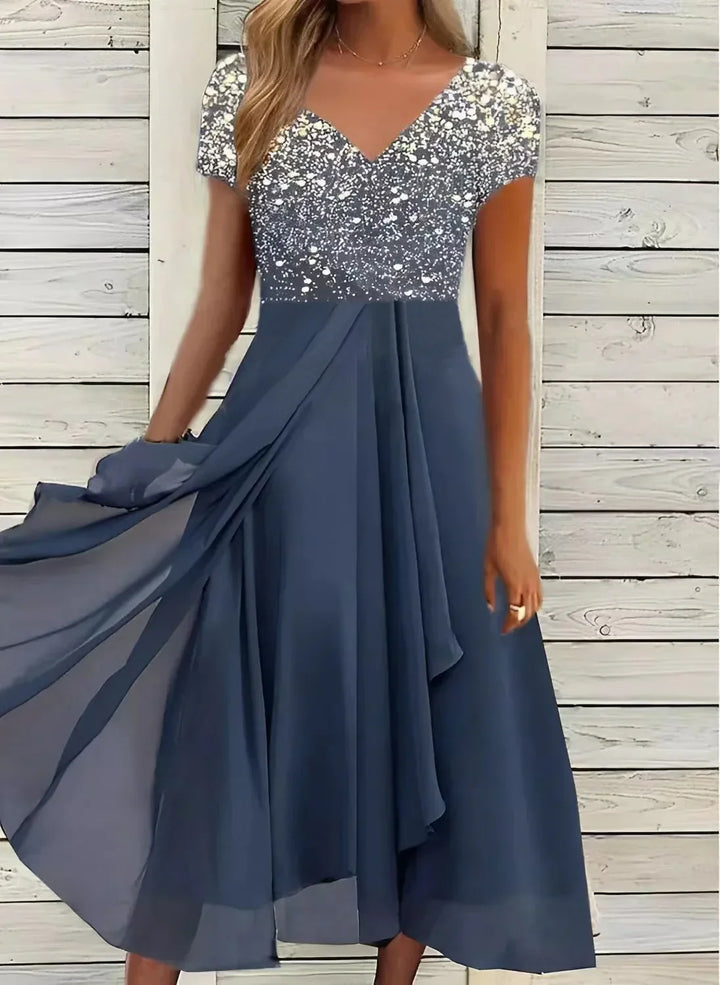 Elegant kjole med tidløs charme og alsidig stil