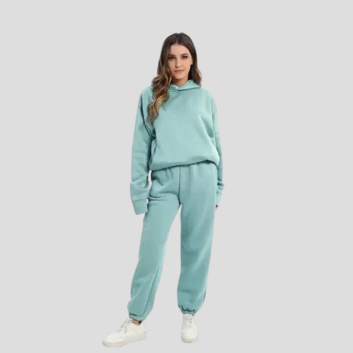 Joggedress med hettegenser og joggebukser