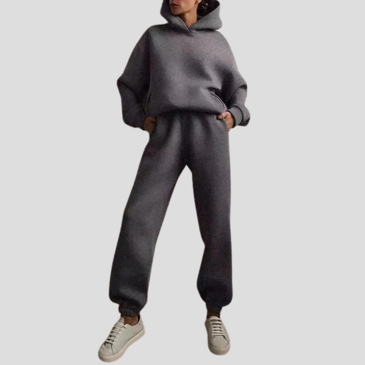 Joggedress med hettegenser og joggebukser