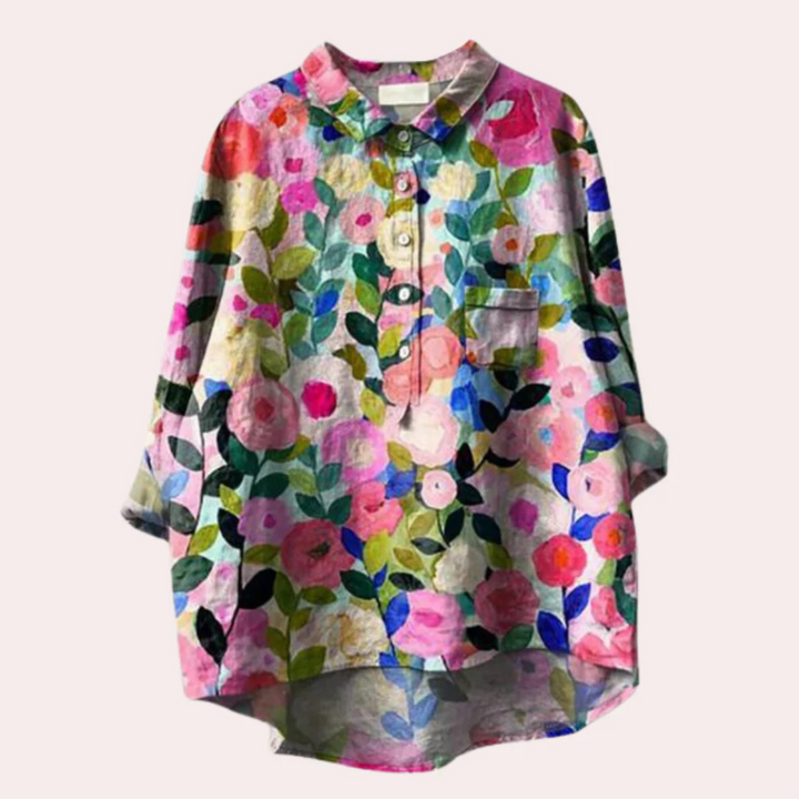 Blomstret bluse med sommerlig eleganse