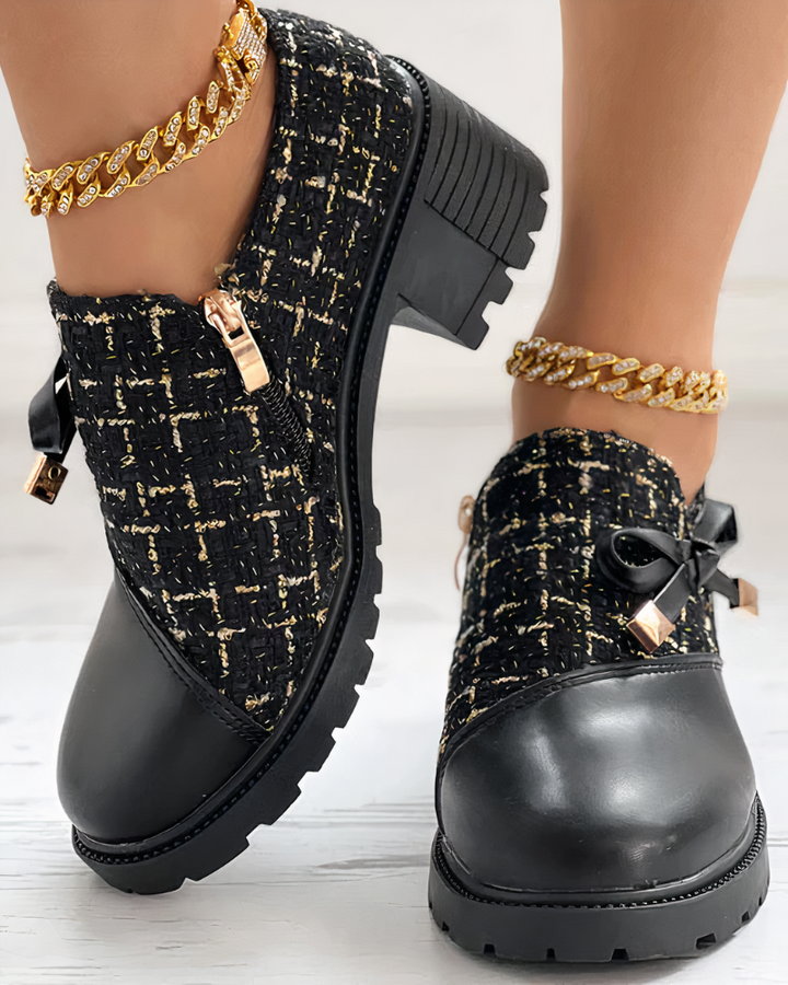 Slip-on-klokker med spidsdetalje