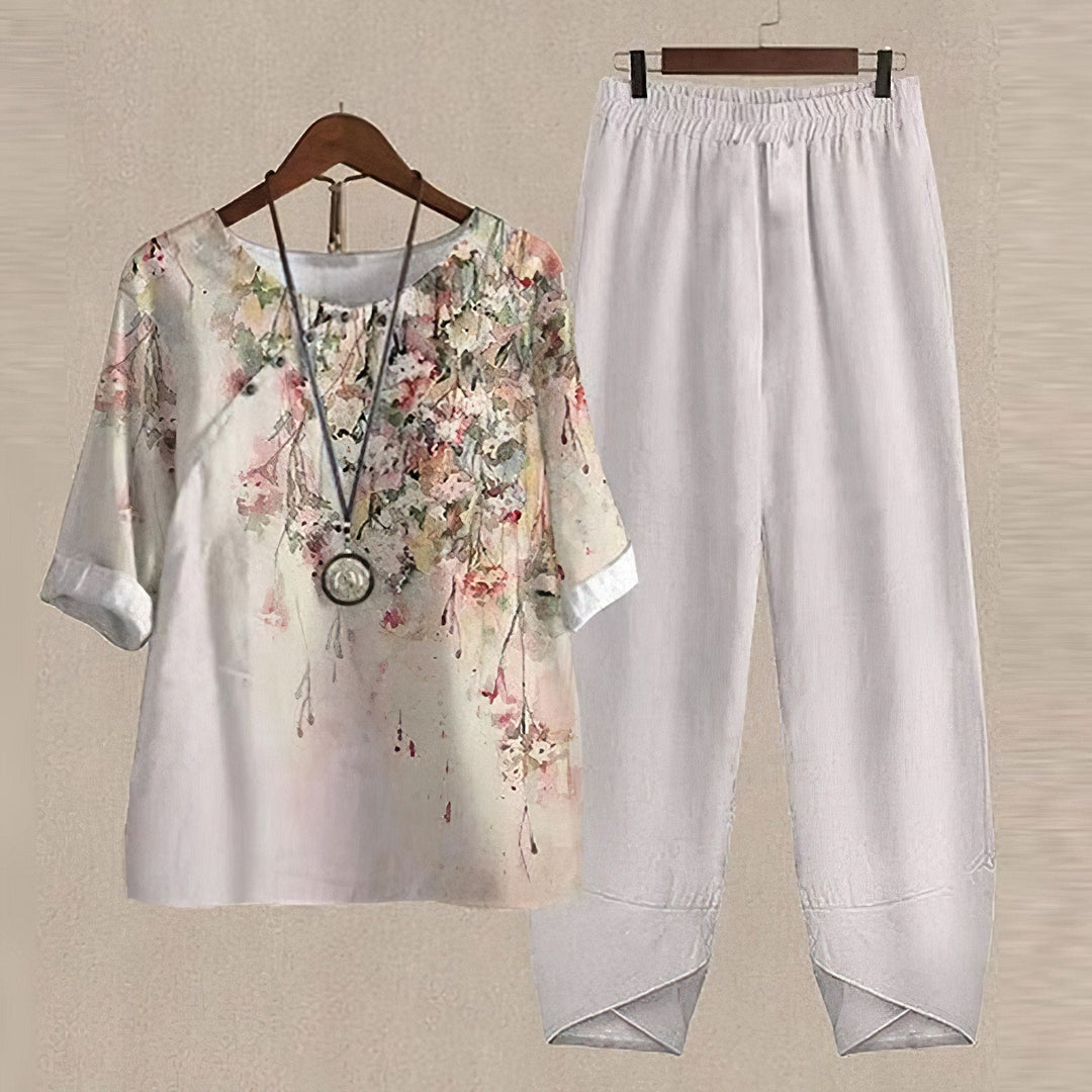 Perfekt bekvämt elegant blommigt 2-delat set
