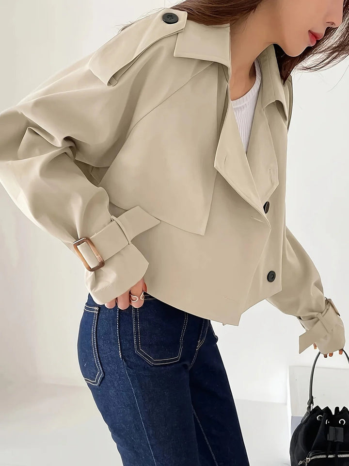 Afslappet kort trenchcoat