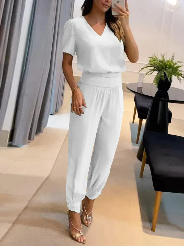 Elegant todelt sæt til kvinder med moderne stil
