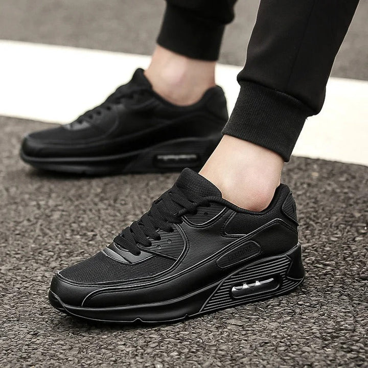 Hvite syntetiske tekstilsneakers med høy såle for menn