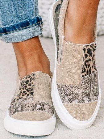 Lette espadriller til kvinder med sommerlig elegance