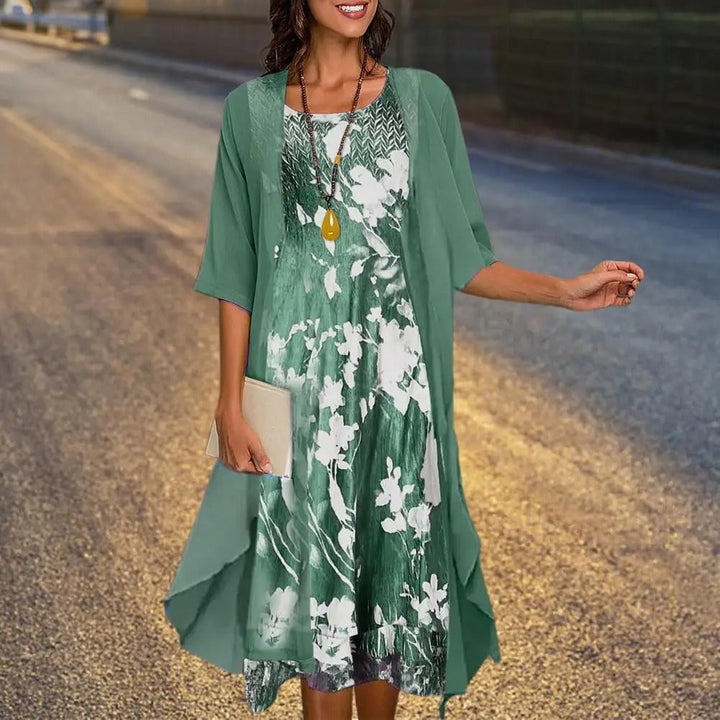 Årgang sommerkjole med blomsterprint og afslappet elegance
