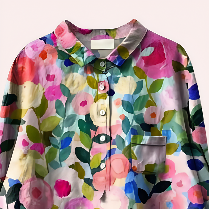 Blomstret bluse med sommerlig eleganse