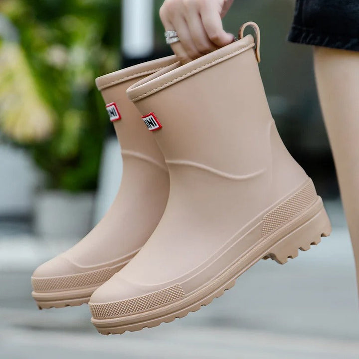 Trendy regnstövlar för damer – håll dina fötter torra med stil