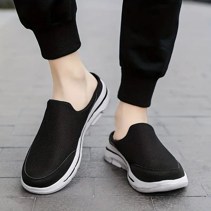 Fritz - Lätt och ventilerande slip-on-mulor i mesh för inomhus- och utomhusbruk
