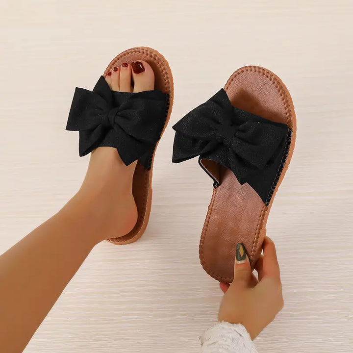 Giza - bekväma, eleganta, platta tofflor med rosett