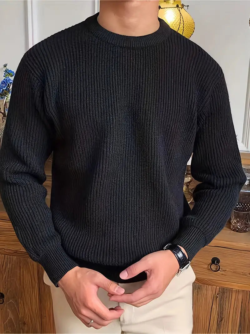 Varm stickad tröja med textur